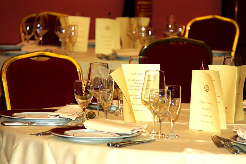 Hotel De Paris Терни Екстериор снимка